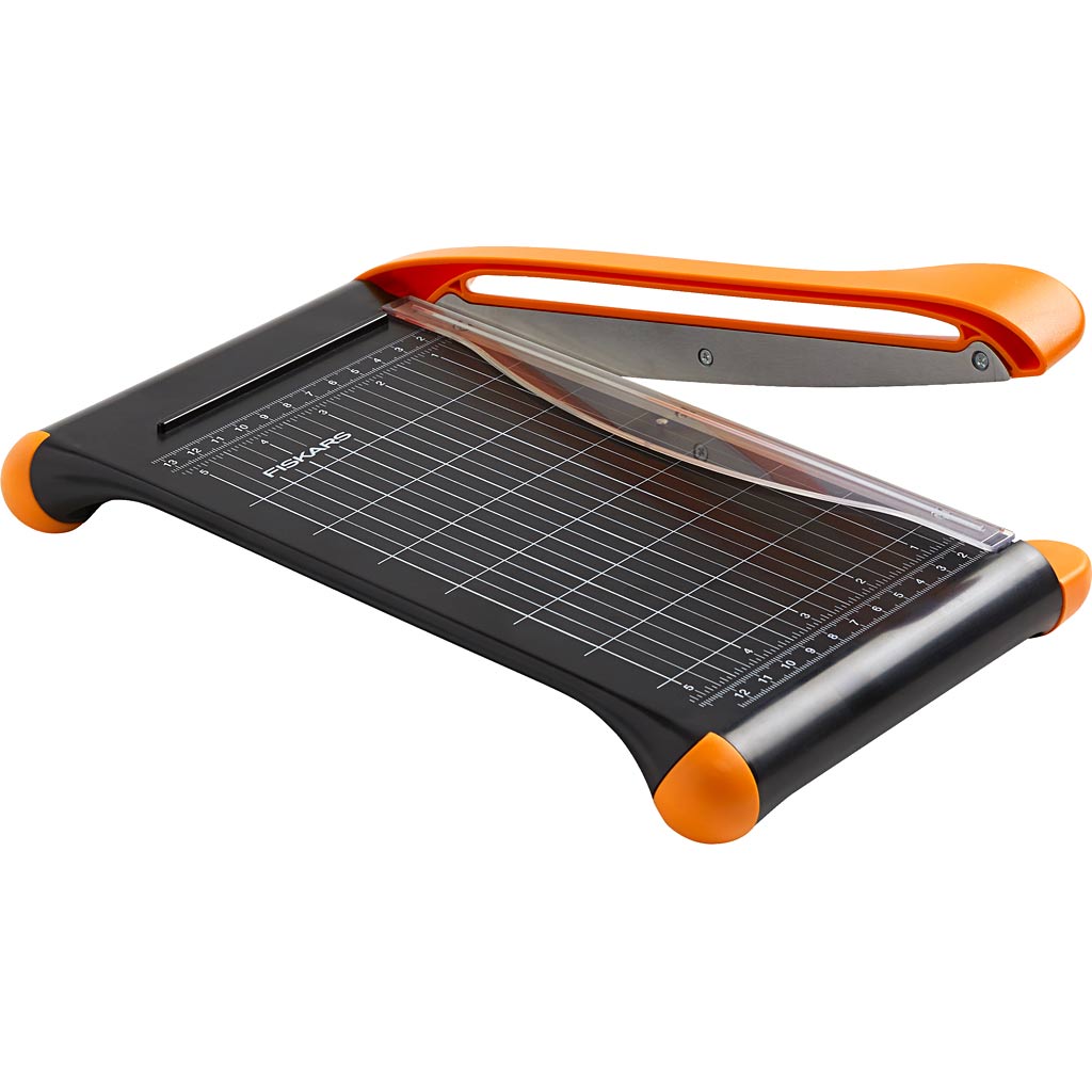 https://www.cchobby.nl/de-papiersnijder-van-fiskars-1-stuk